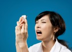 Girl-yelling-at-phone